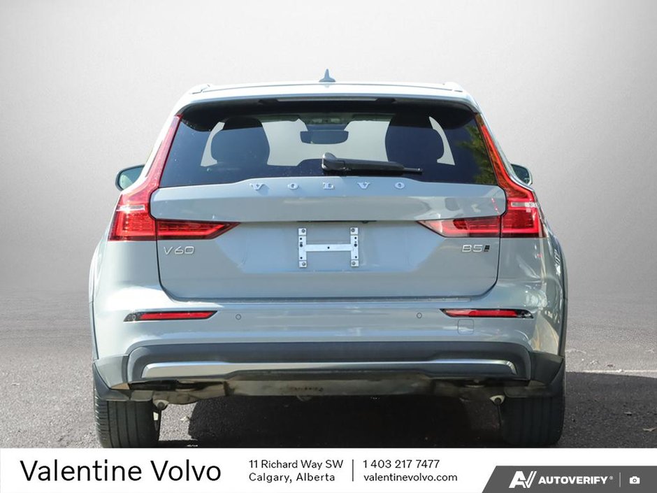 2025 Volvo V60 Cross Country Plus-4
