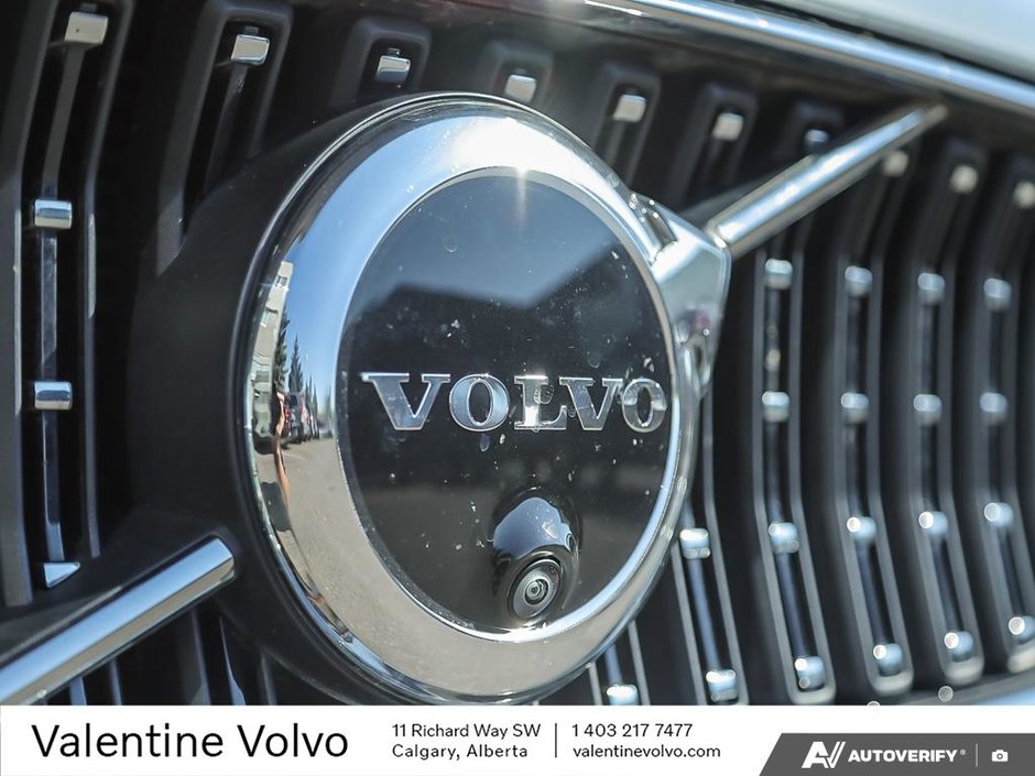 2025 Volvo V60 Cross Country Plus-8
