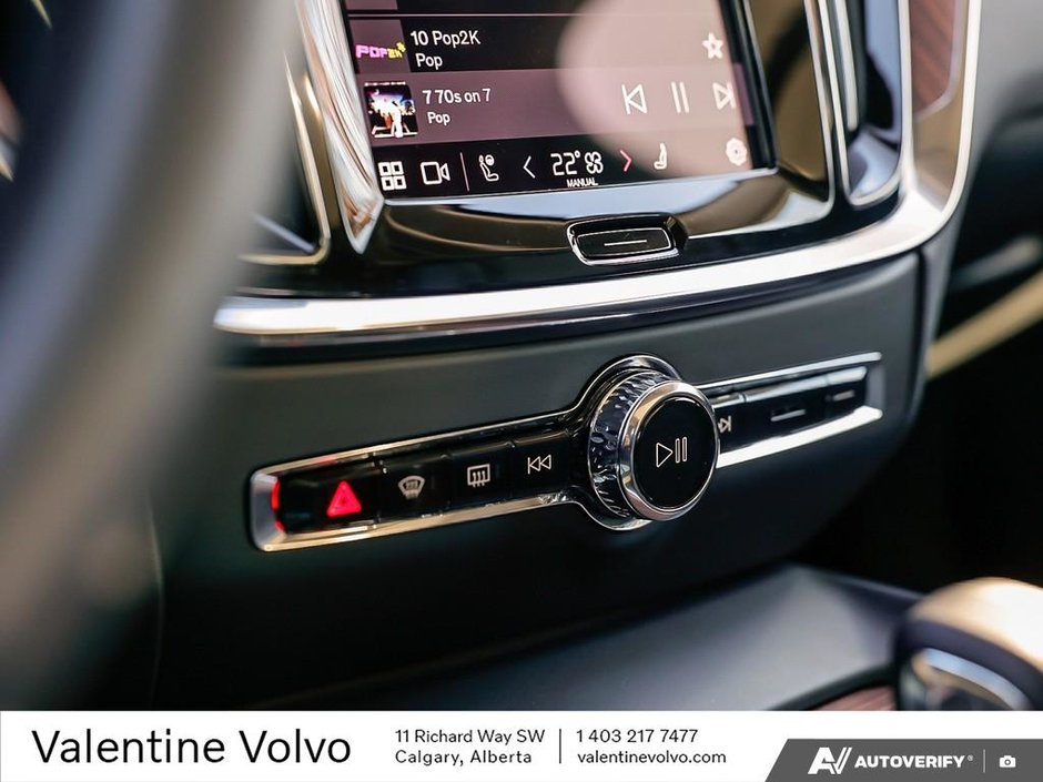 2025 Volvo V60 Cross Country Plus-19