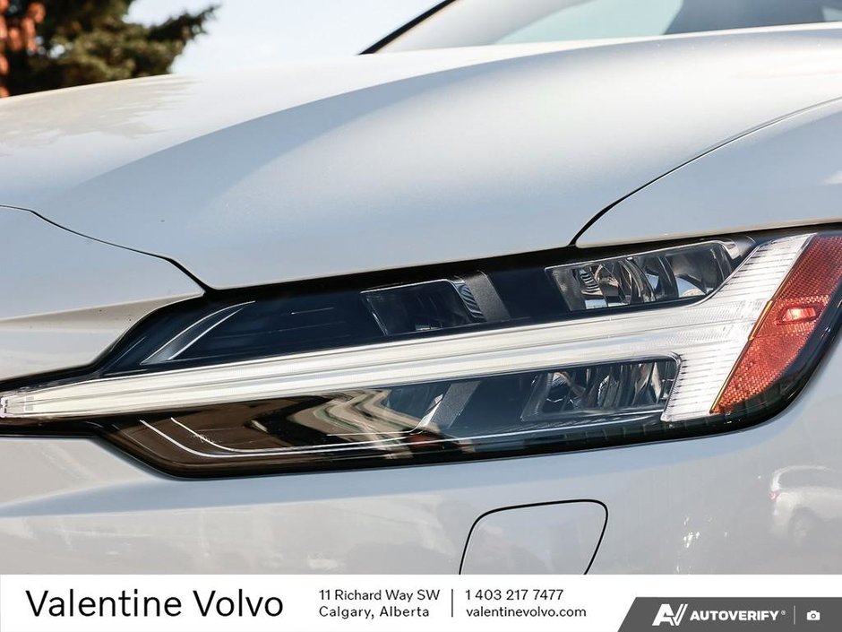 2025 Volvo V60 Cross Country Plus-9