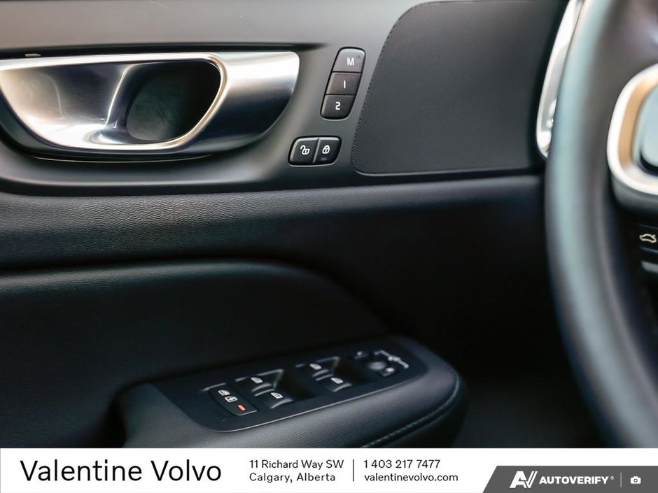 2025 Volvo V60 Cross Country Plus-17