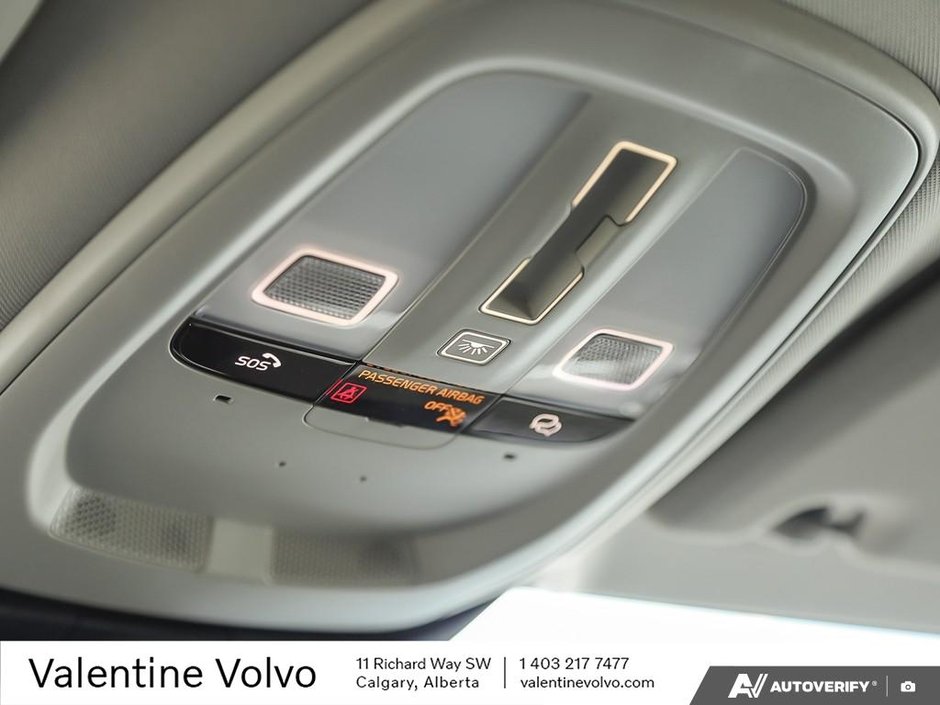 2025 Volvo V60 Cross Country Ultra-21