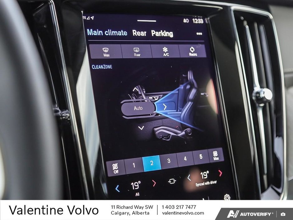 2025 Volvo V60 Cross Country Ultra-19