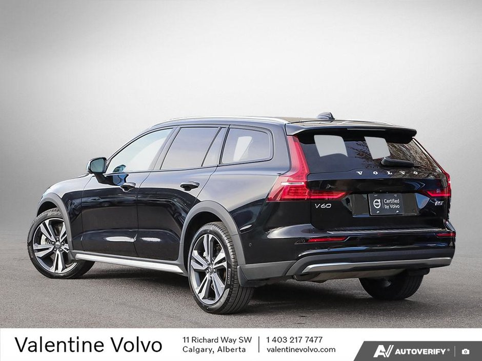 2025 Volvo V60 Cross Country Ultra-3