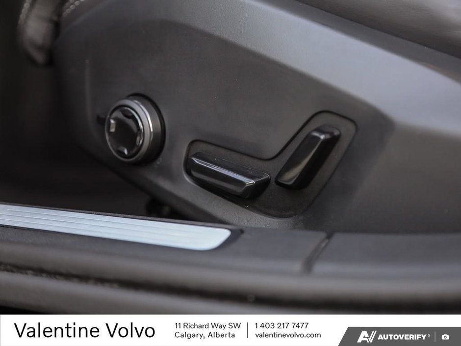 2025 Volvo V60 Cross Country Ultra-28