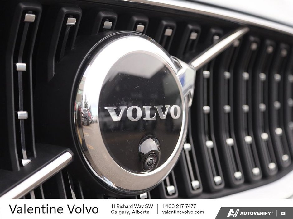 2025 Volvo V60 Cross Country Ultra-8