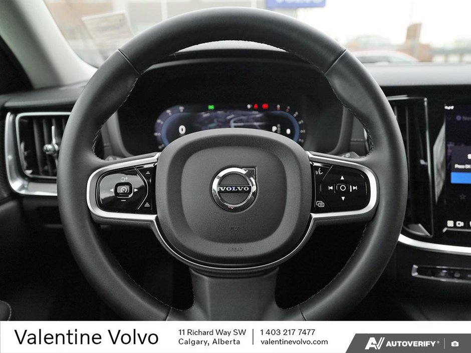 2025 Volvo V60 Cross Country Ultra-13