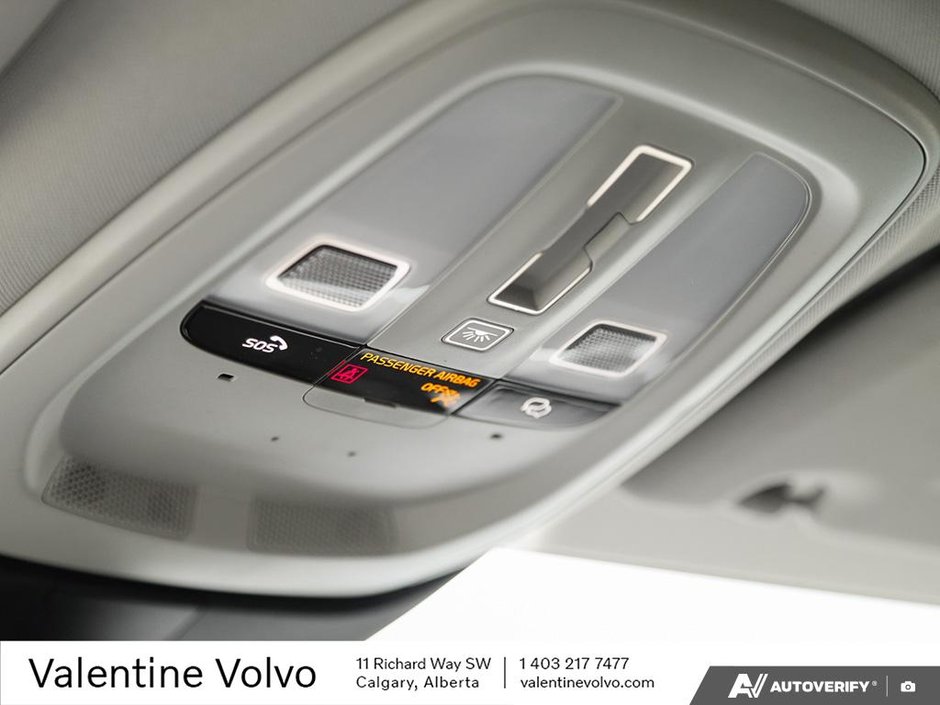 2025 Volvo V60 Cross Country Ultra-21