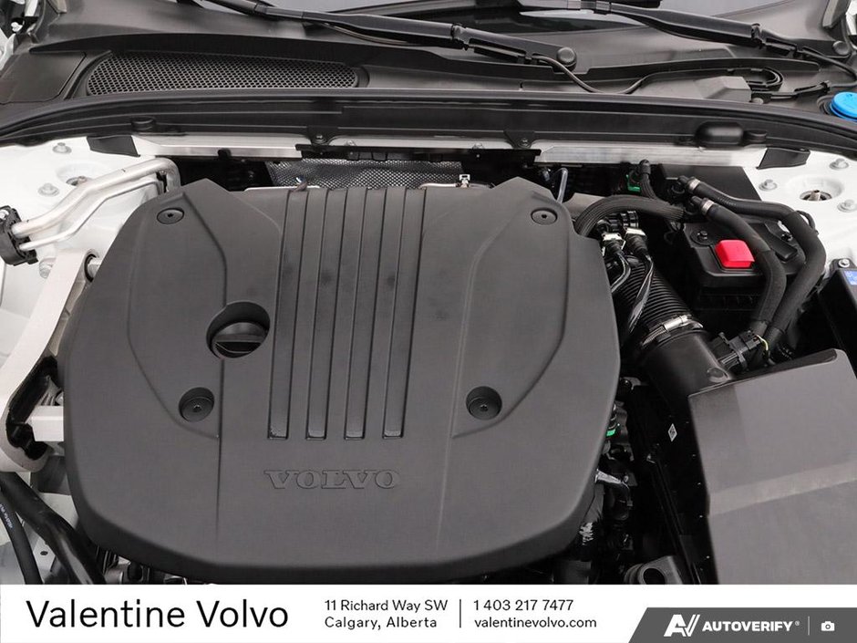 2025 Volvo V60 Cross Country Ultra-7