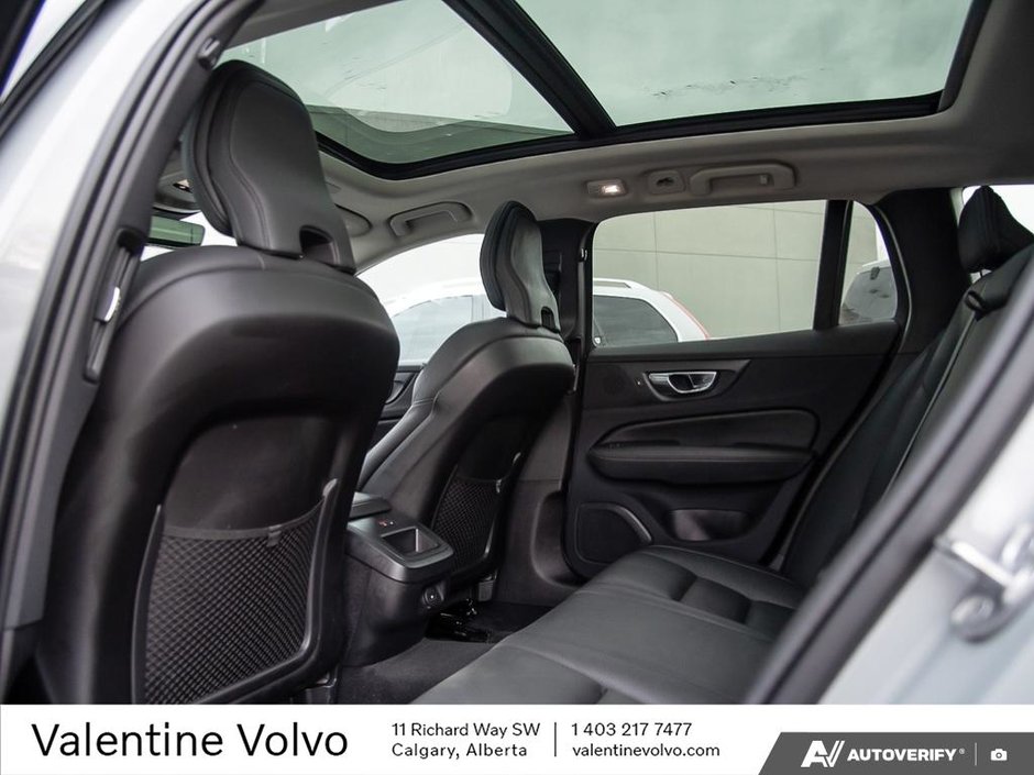 2025 Volvo V60 Cross Country Core-23