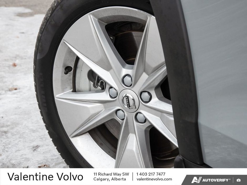 2025 Volvo V60 Cross Country Core-5