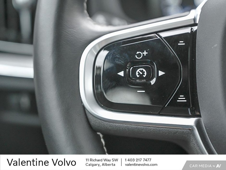 2021 Volvo V60 R-Design-17