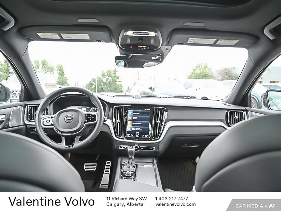 2021 Volvo V60 R-Design-24