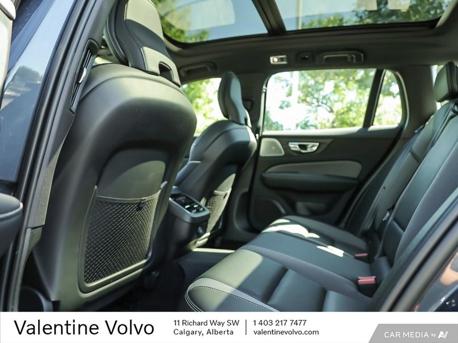 2022 Volvo V60 R-Design-23
