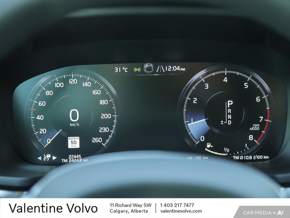 2022 Volvo V60 R-Design-14