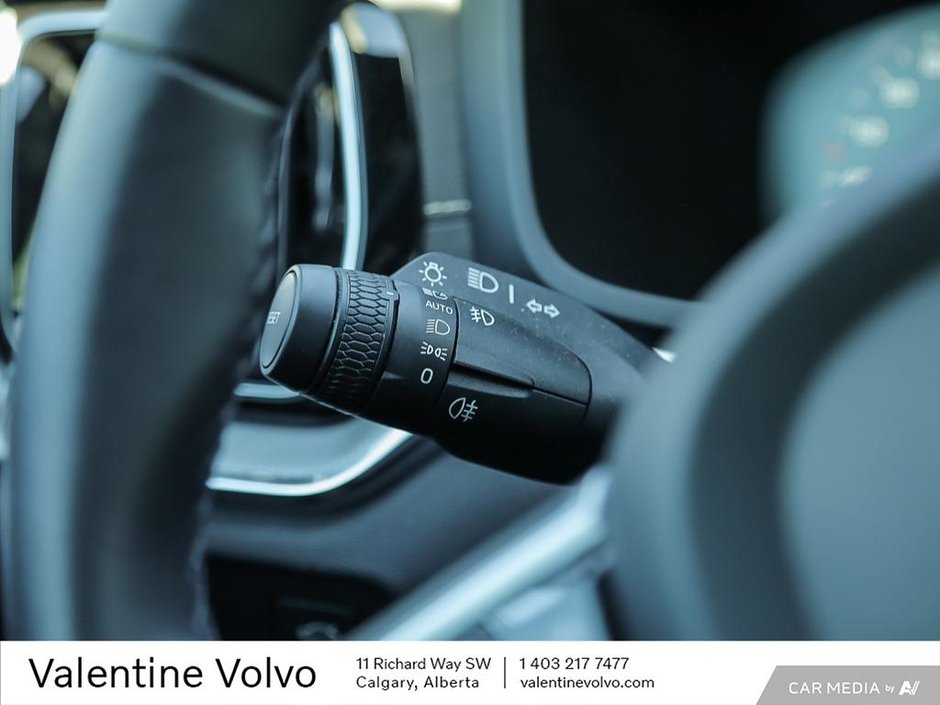2022 Volvo V60 R-Design-15