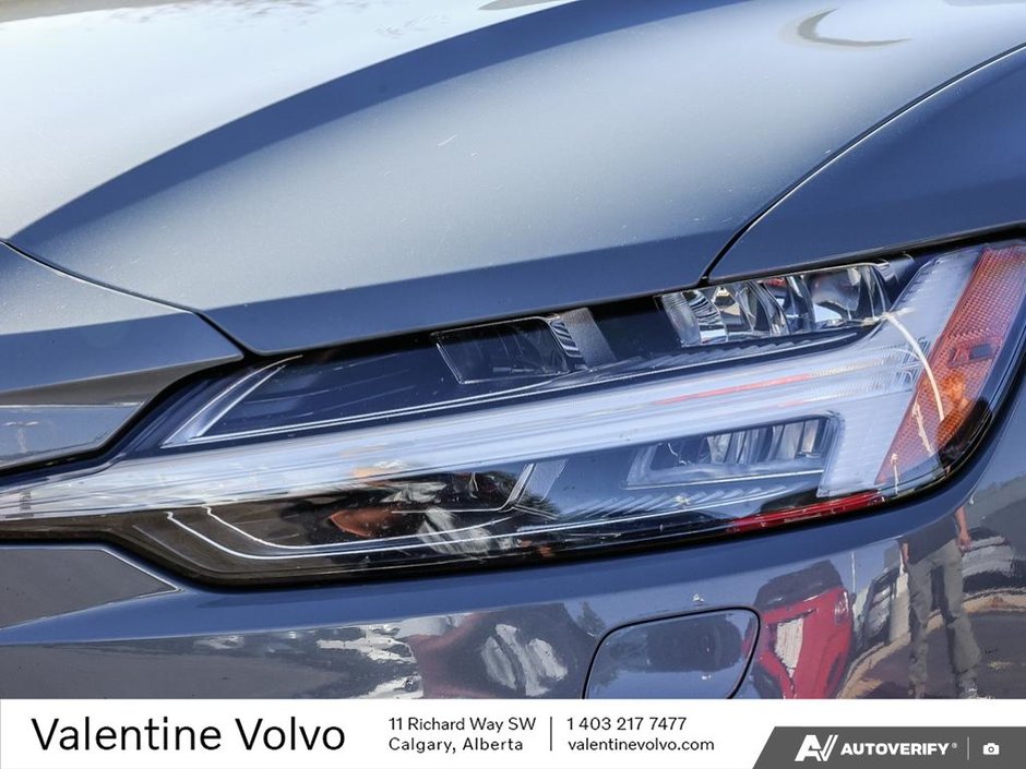 2022 Volvo V60 R-Design-8