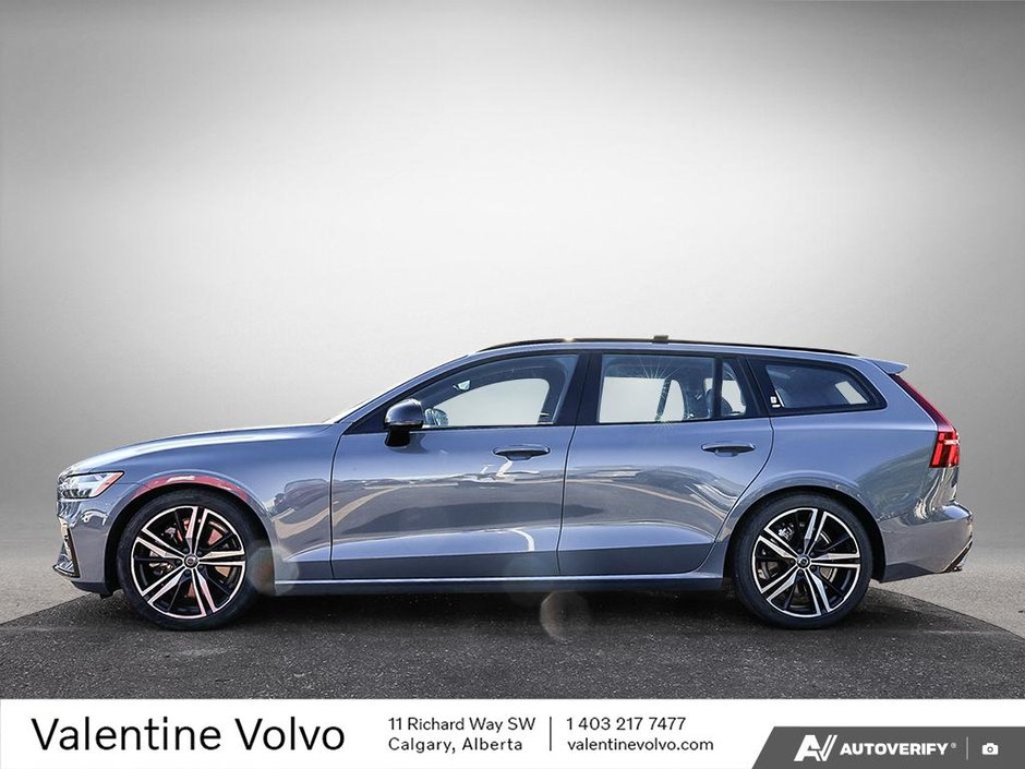 2022 Volvo V60 R-Design-2