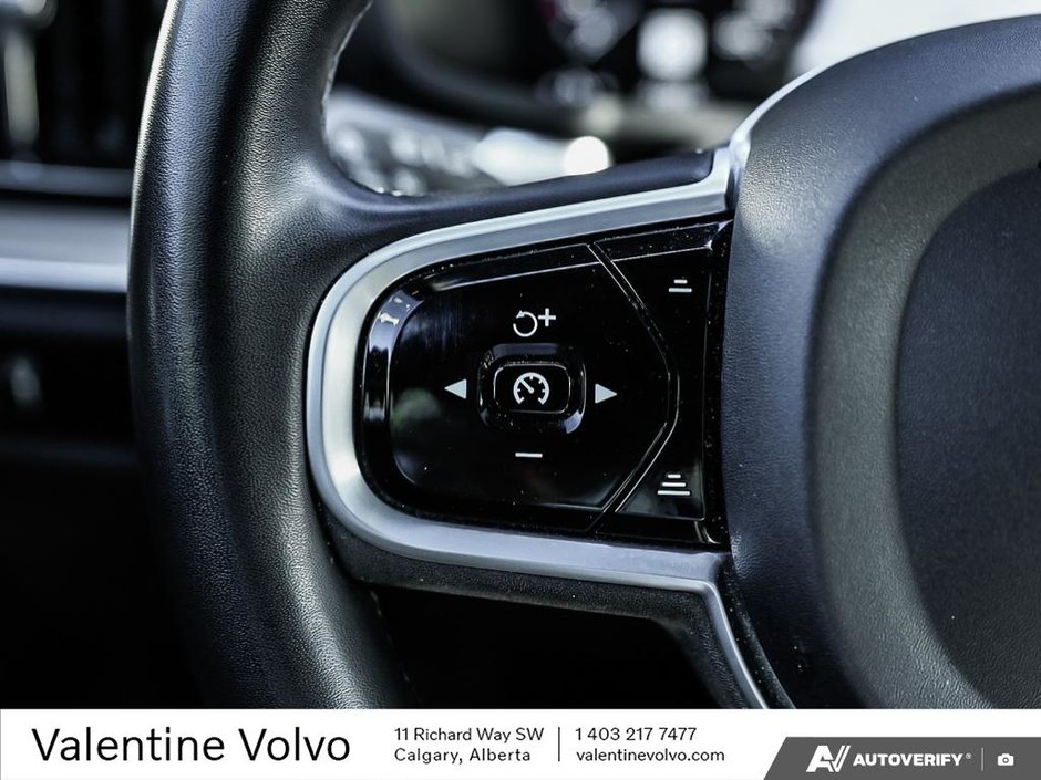 2022 Volvo V60 R-Design-15