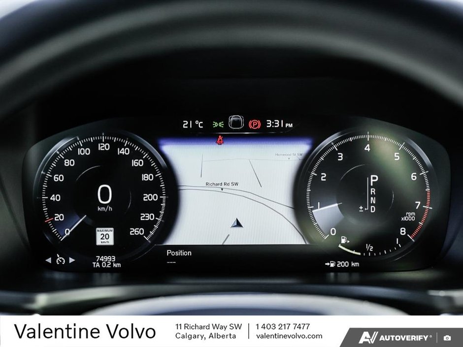 2022 Volvo V60 R-Design-13