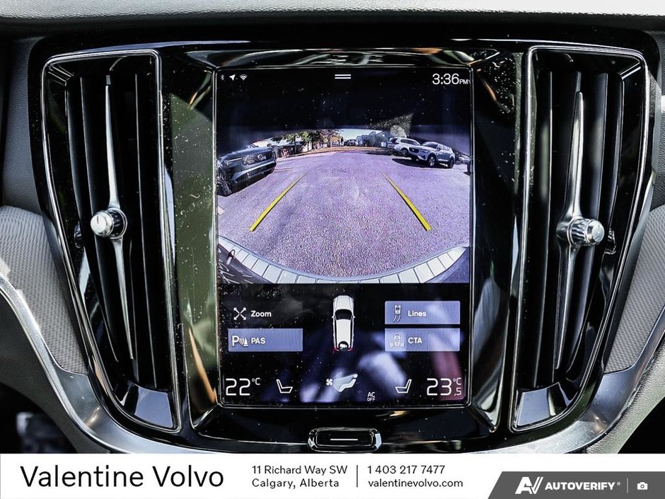 2022 Volvo V60 R-Design-24