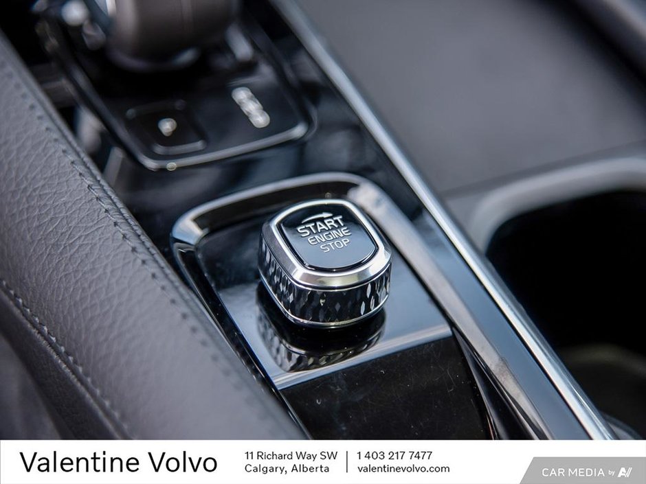 2022 Volvo V90 Cross Country B6 AWD-25