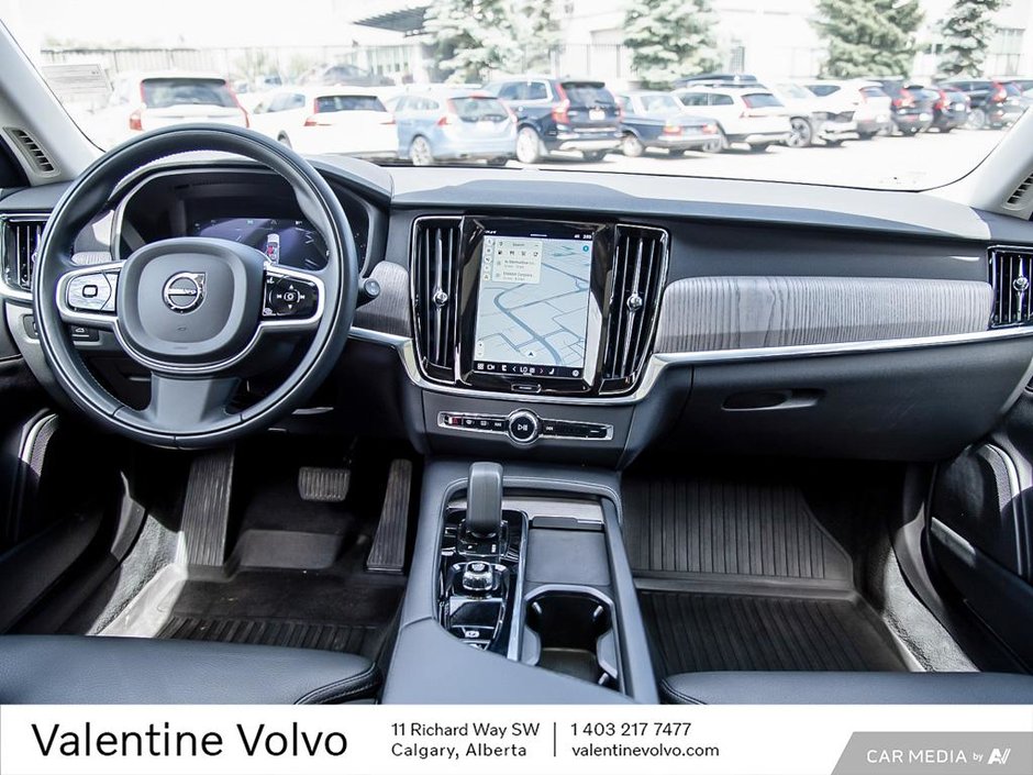 2022 Volvo V90 Cross Country B6 AWD-24