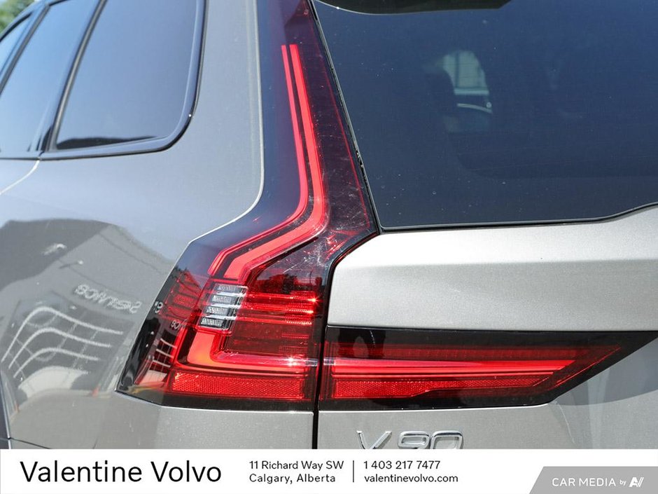 2022 Volvo V90 Cross Country B6 AWD-11