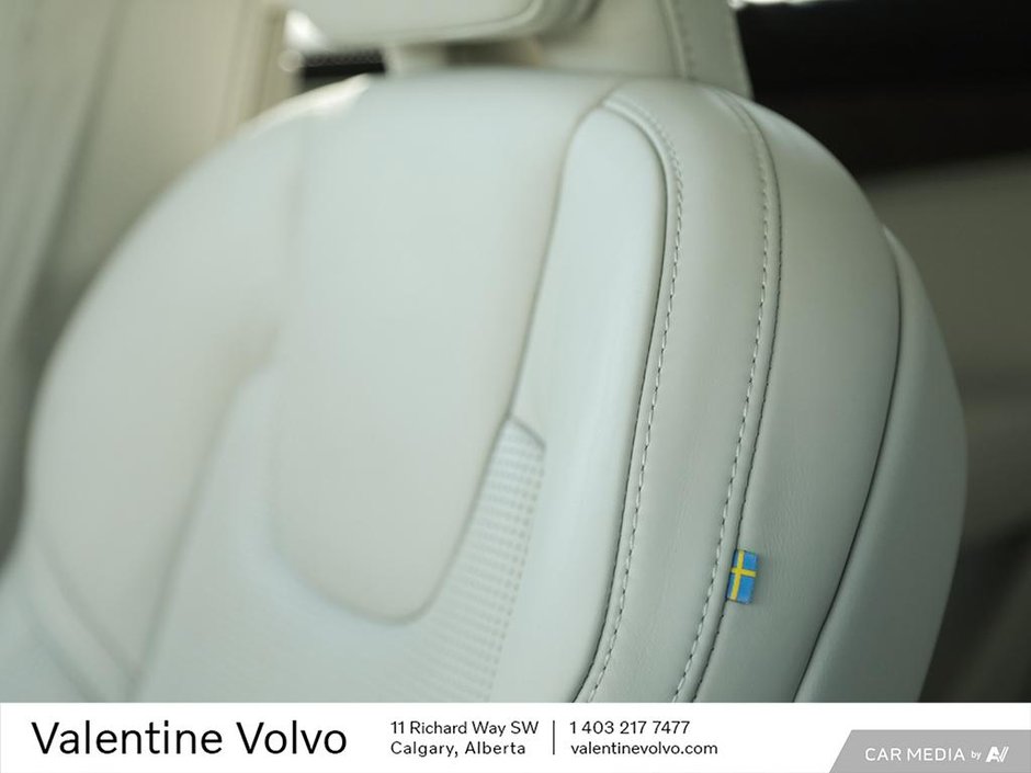2022 Volvo V90 Cross Country B6 AWD-22