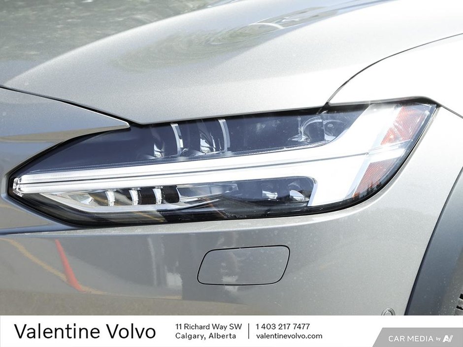 2022 Volvo V90 Cross Country B6 AWD-9