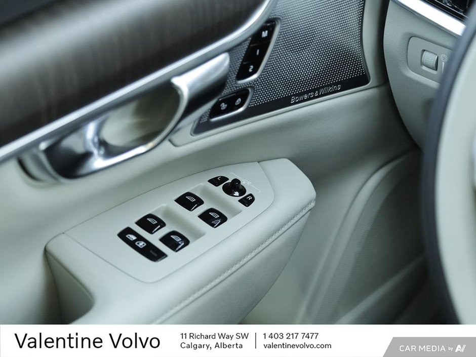 2022 Volvo V90 Cross Country B6 AWD-16
