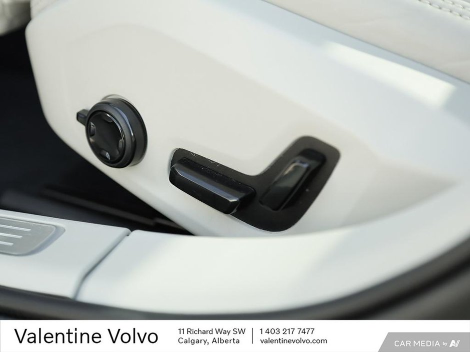 2022 Volvo V90 Cross Country B6 AWD-28