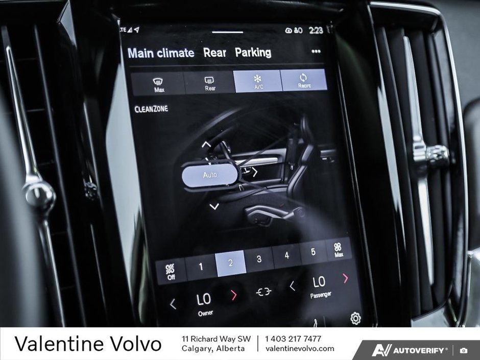 2025 Volvo V90 Cross Country Plus-19