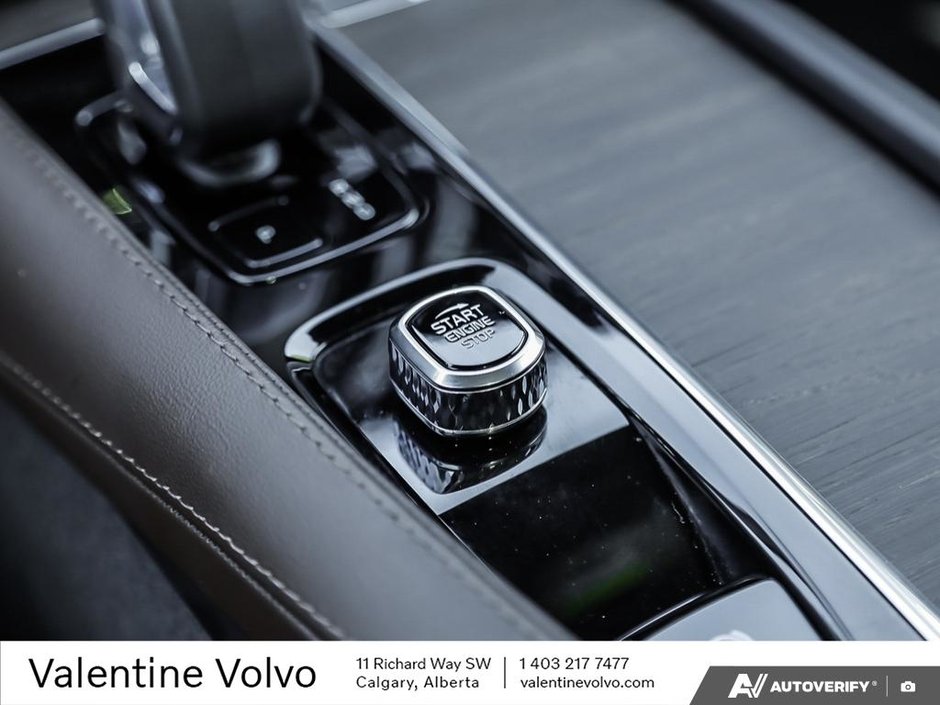 2025 Volvo V90 Cross Country Plus-27