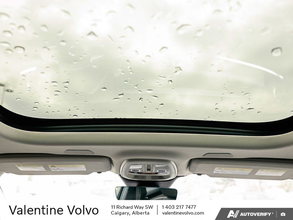 2025 Volvo V90 Cross Country Plus-25