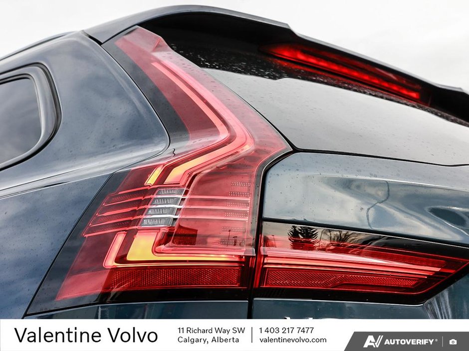 2025 Volvo V90 Cross Country Plus-11