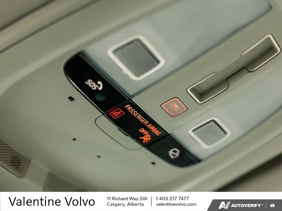 2025 Volvo V90 Cross Country Plus-21