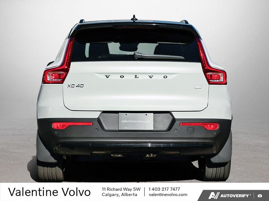 2024 Volvo XC40 Recharge Pure Electric Core-4