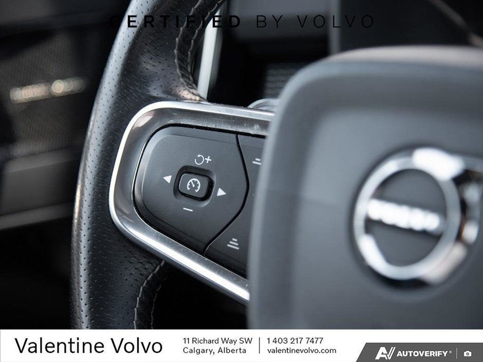 2020 Volvo XC40 R-Design-16