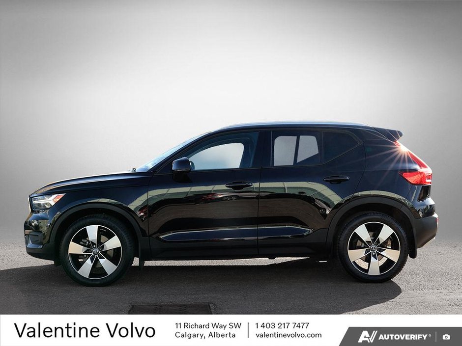2021 Volvo XC40 Momentum-2