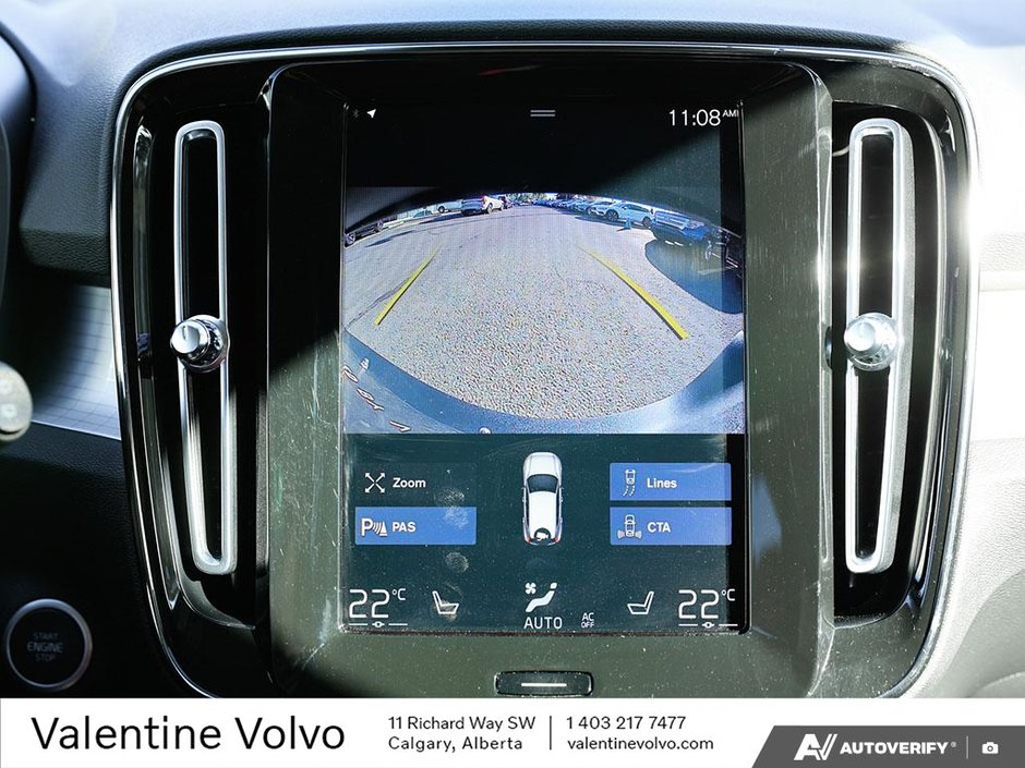 2021 Volvo XC40 Momentum-26