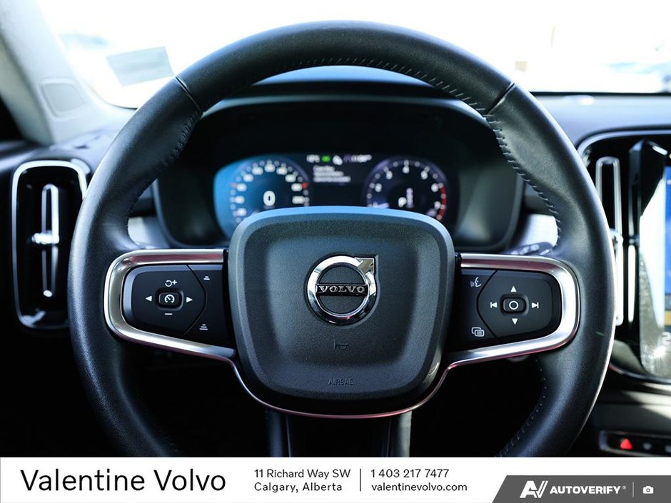 2021 Volvo XC40 Momentum-13