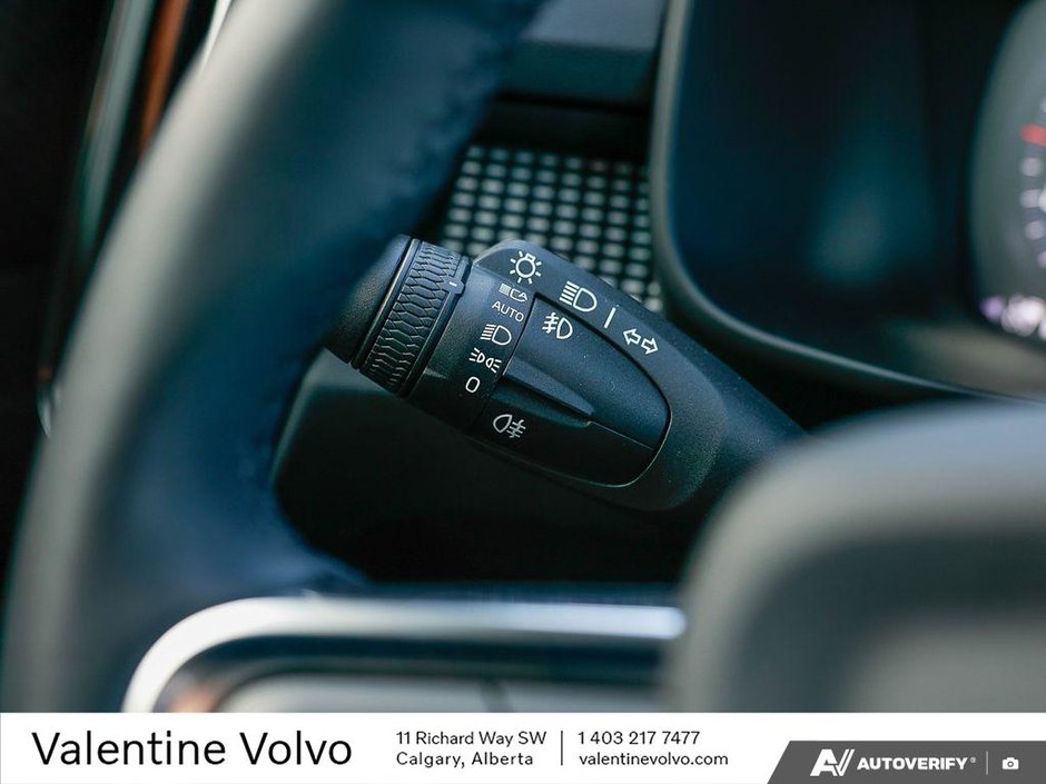 2022 Volvo XC40 R-Design-15