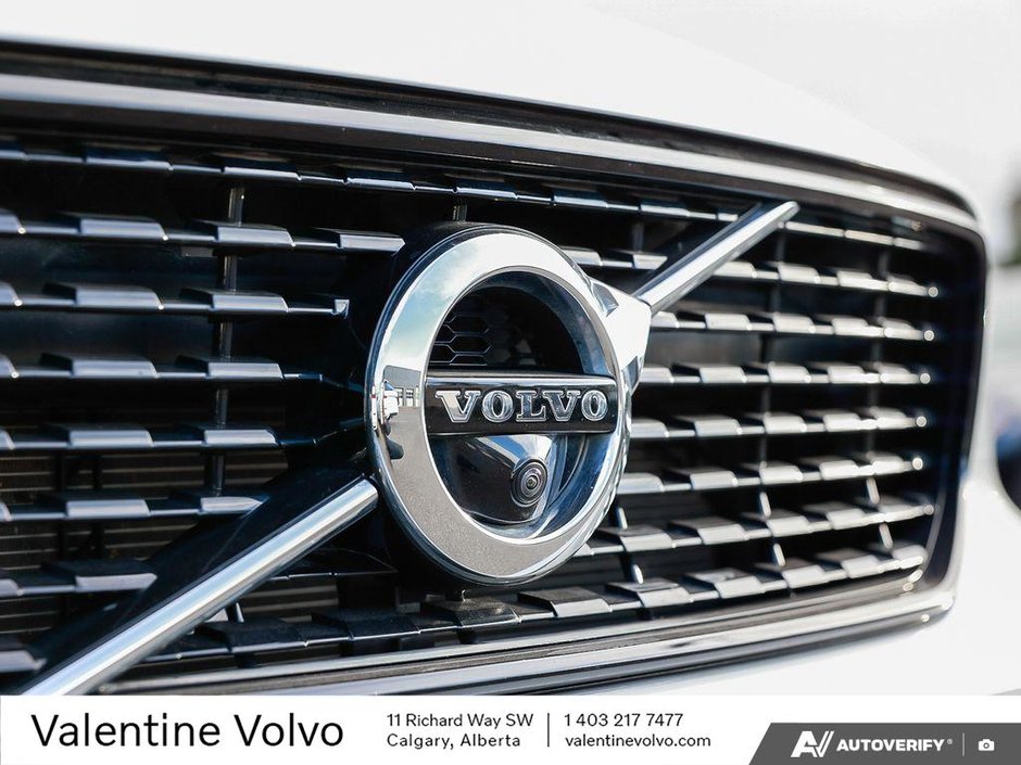 2022 Volvo XC40 R-Design-8