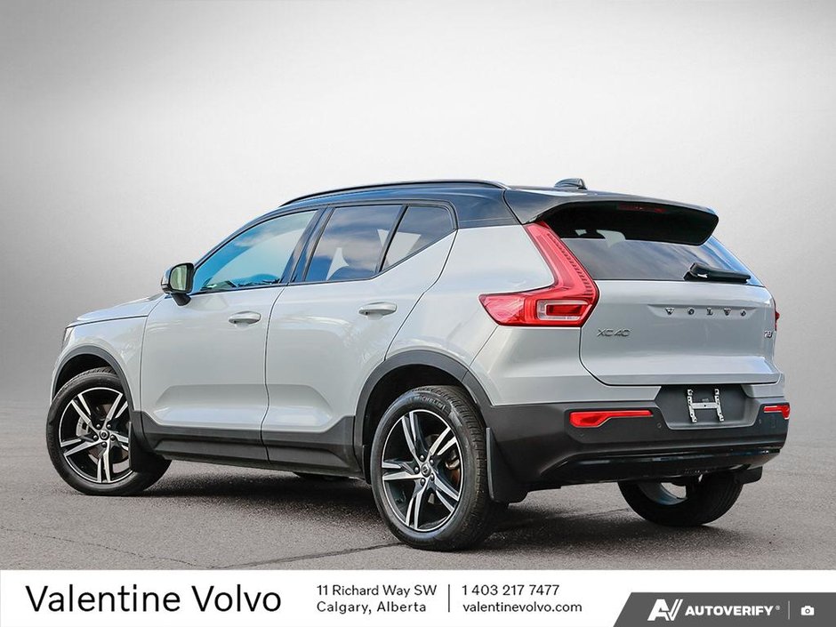 2022 Volvo XC40 R-Design-3