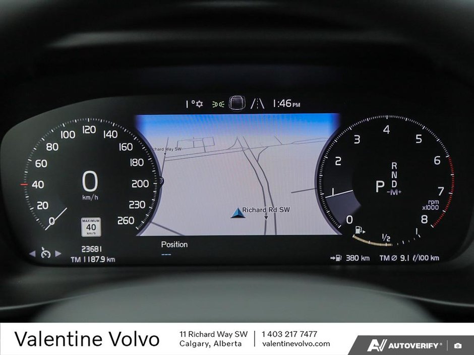 2022 Volvo XC40 Momentum-14