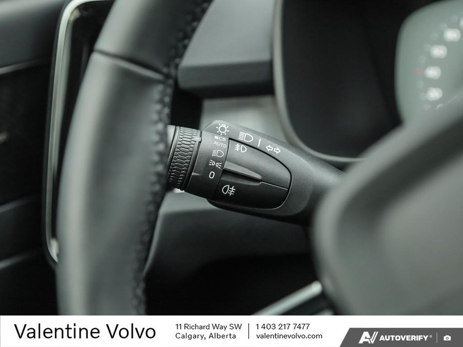 2022 Volvo XC40 Momentum-15