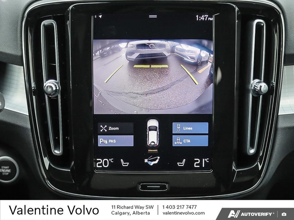 2022 Volvo XC40 Momentum-26