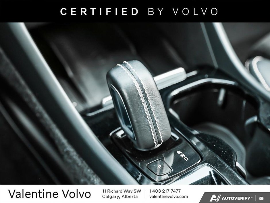 2022 Volvo XC40 R-Design-18