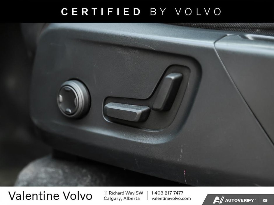 2022 Volvo XC40 R-Design-28